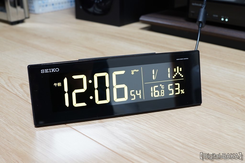 70色に光るグラデーションが素敵！！高コントラスト液晶搭載のSEIKO CLOCK「DL305K」（交流式電波目ざまし時計）を購入してみた！:  【Digital-BAKA】