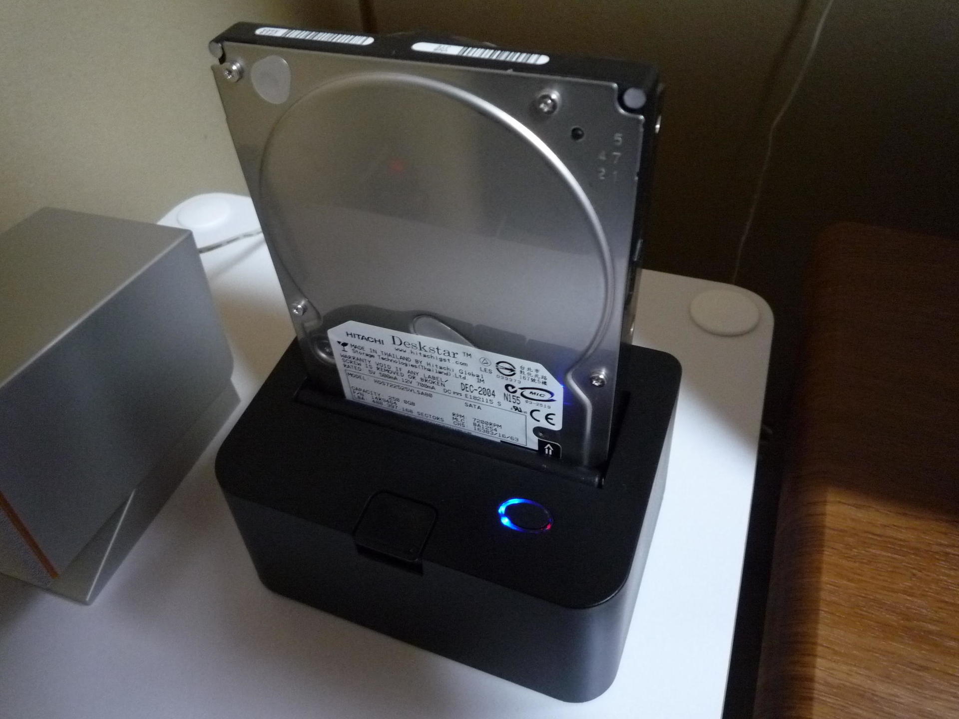 CENTURY HDD用クレードル 裸族のお立ち台 「CROSEU2」 レポート CENTURY HDD用クレードル 裸族のお立ち台 「CROSEU2」 レポート