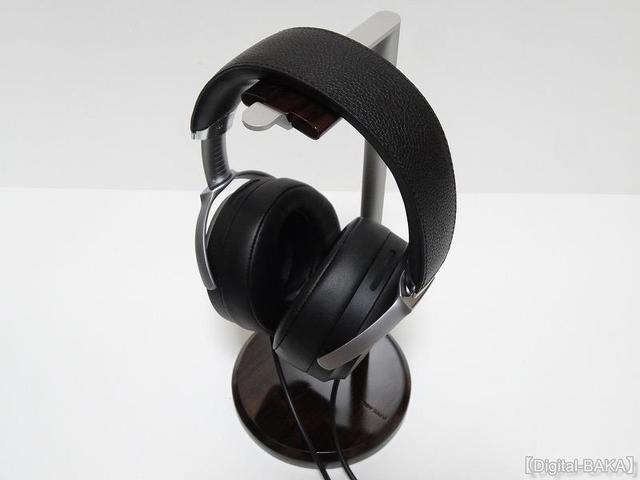 ソニーストア・Deff 「ヘッドホンスタンド (CC-DST-HP1AW